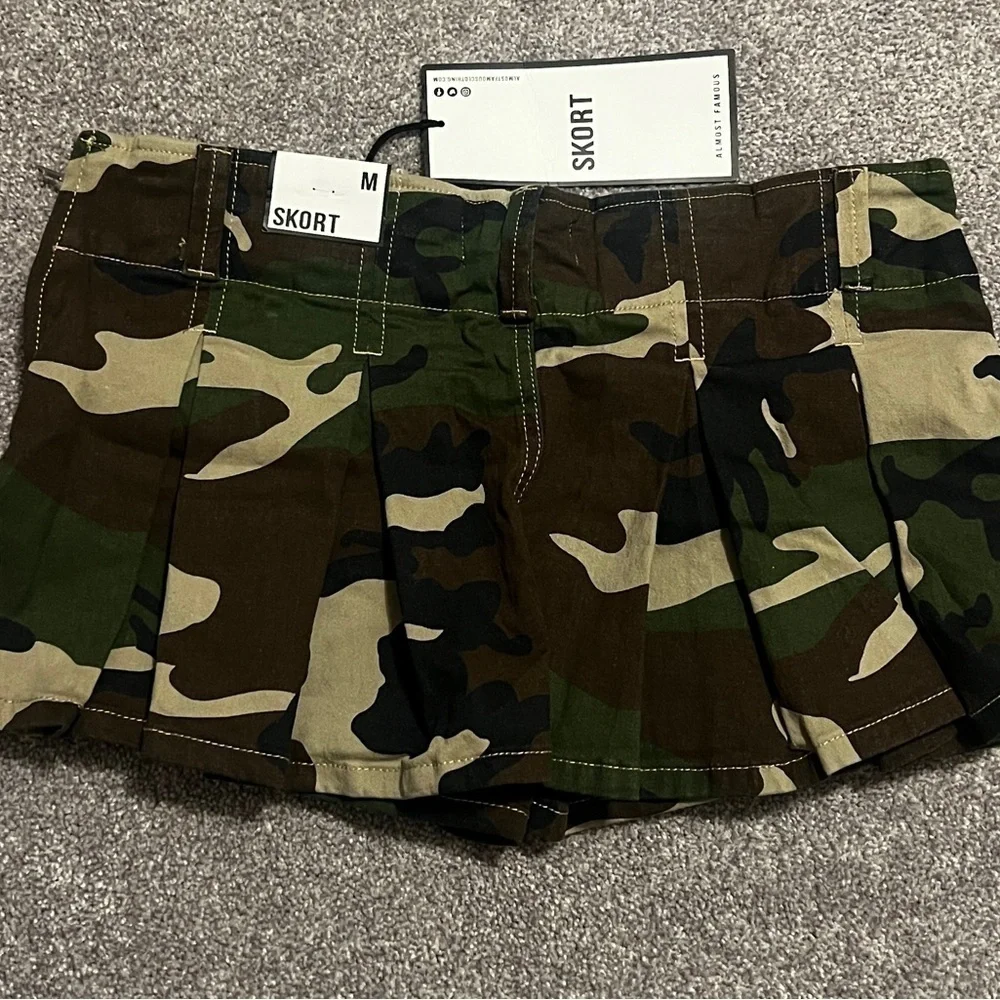 Almost Famous Camouflage Skort - Picture 3 of 5